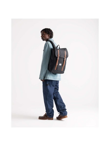 sac-a-dos-herschel-retreattm-de-23-l-en-materiaux-ecosystemtm-marine-13.jpg