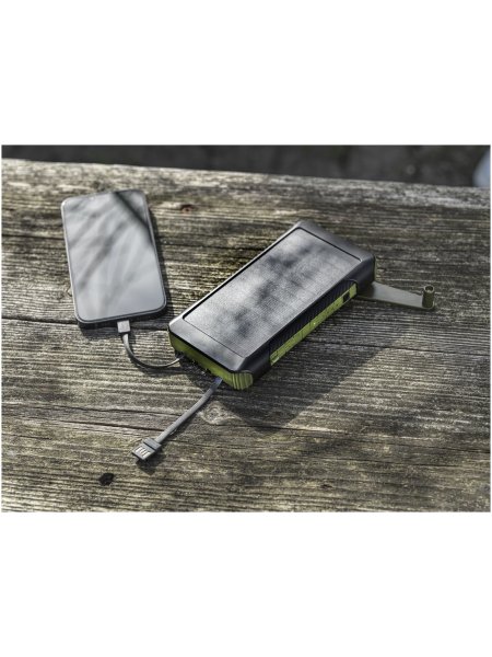 batterie-externe-solaire-soldy-10-000-mah-a-dynamo-et-fabriquee-en-plastique-recycle-rcs-vert-militaire-3.jpg