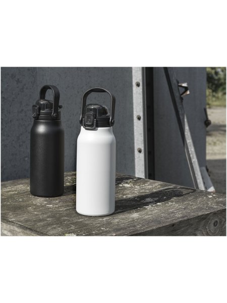 bouteille-isotherme-sous-vide-giganto-de-1-600-ml-fabriquee-en-cuivre-et-acier-inoxydable-recycle-certifie-rcs-noir-9.jpg