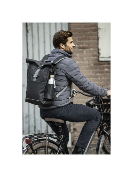 sacoche-de-velo-aqua-de-20-l-avec-dessus-enroulable-15-noir-2.jpg