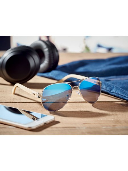 lunettes-de-soleil-en-bambou-bleu-12.jpg