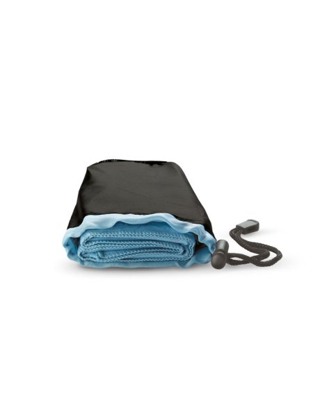 serviette-de-sport-bleu-4.jpg