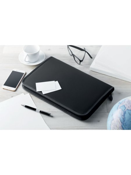 conferencier-a4-en-polyester-600d-avec-bloc-notes-de-20-pages-noir-8.jpg