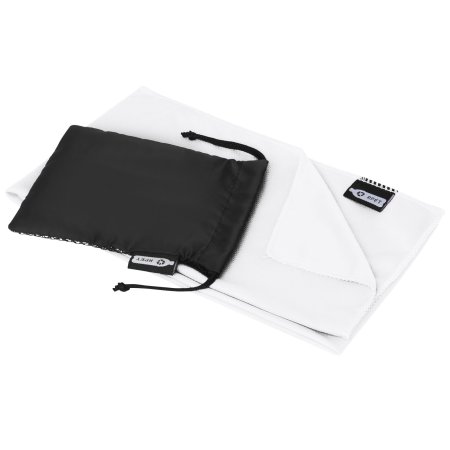 Serviette de sport rafraîchissante Raquel avec pochette - Fabriquée en en PET recyclé