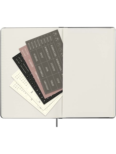 agenda-l-hebdomadaire-non-date-moleskine-a-couverture-rigide-noir-4.jpg