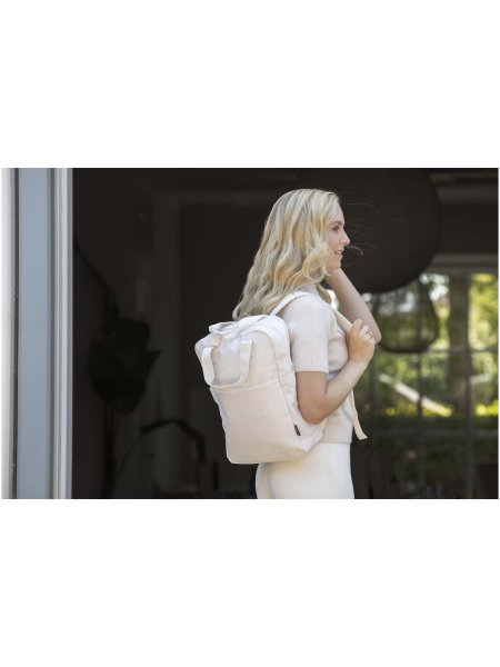 sac-a-dos-de-voyage-pour-ordinateur-portable-trip-14-awaretm-de-9-l-en-materiaux-recycles-hale-blue-12.jpg
