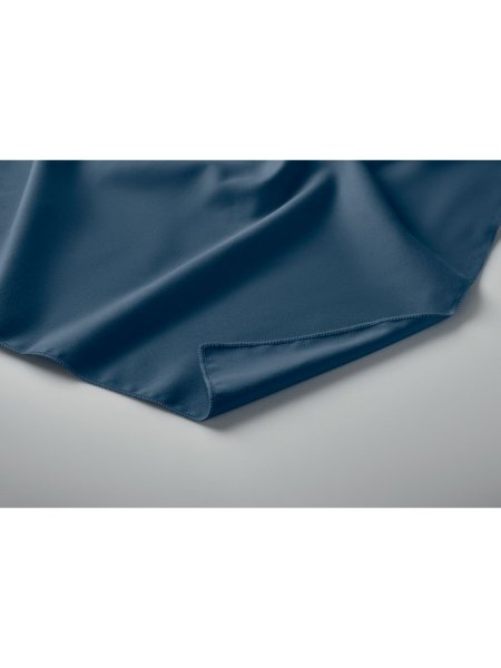 serviette-en-microfibre-bleu-8.jpg