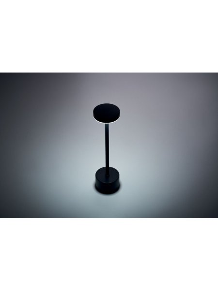 lampe-a-poser-en-aluminium-noir-8.jpg