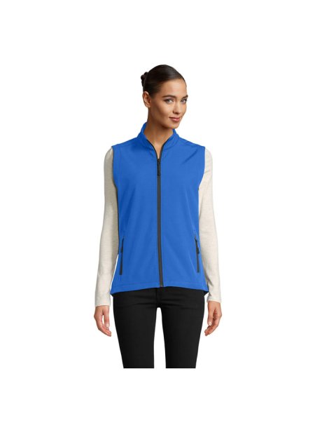 race-bw-women-softshell-royal-7.jpg