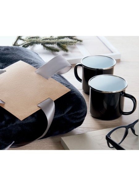 ensemble-couverture-et-2-mugs-noir-5.jpg