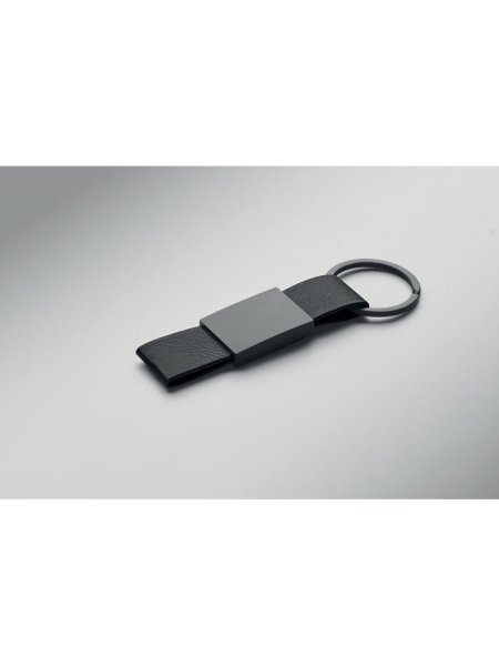 set-stylo-a-bille-et-porte-cles-en-noir-3.jpg