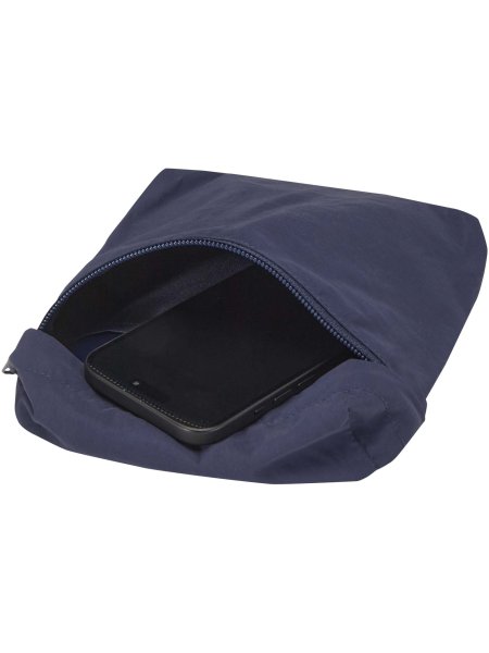 sac-a-bandouliere-arca-grs-en-nylon-recycle-marine-7.jpg