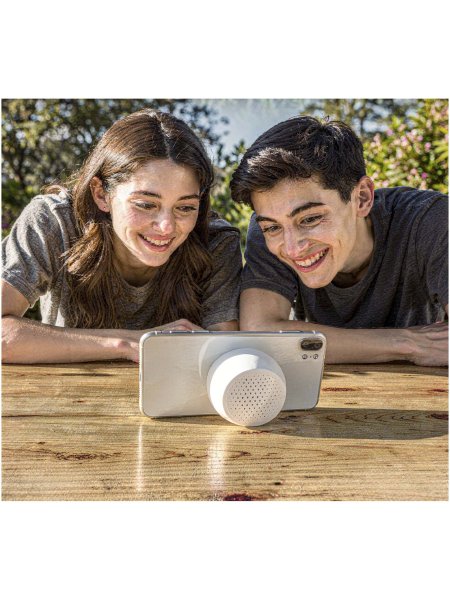 enceinte-sans-fil-magnetique-etanche-boompods-zero-snap-5-w-creme-6.jpg