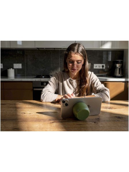 enceinte-sans-fil-magnetique-etanche-boompods-zero-snap-5-w-heather-bottle-green-12.jpg