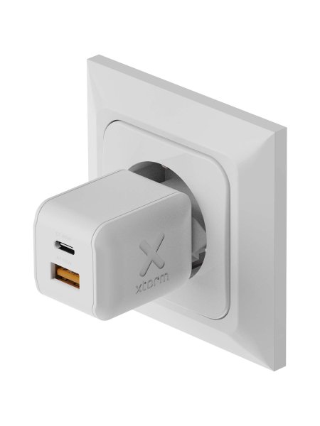 chargeur-mural-xtorm-45-w-nextgen-blanc-5.jpg
