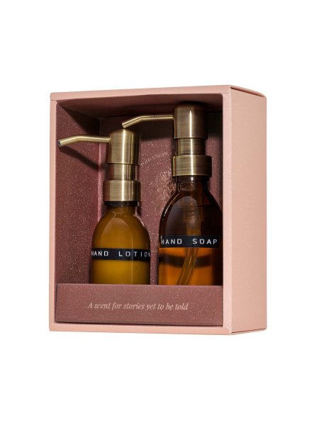 coffret-cadeau-de-soins-pour-les-mains-quiet-rebellion-de-wellmark-marron-4.jpg